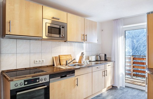 Landeck Apartment | Cozy Apartment "Elena" with Mountain Views and Shared Terrace