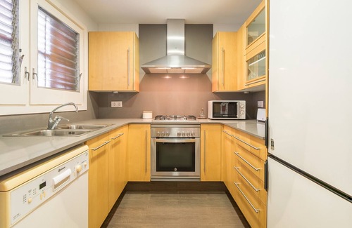 Canet de Mar Apartment | Canet Beach 1 Apartment with Balcony & Ocean View Amenities