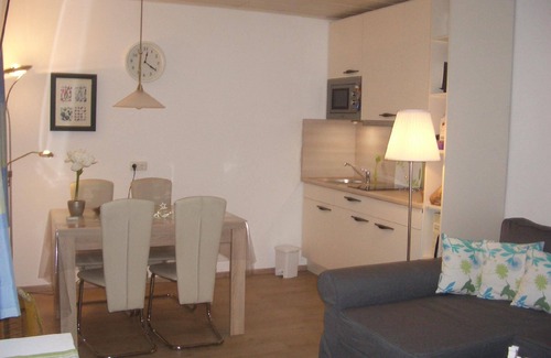 Muhldorfl Apartment | Cozy Holiday Apartment in Farchant for 1-4 Guests