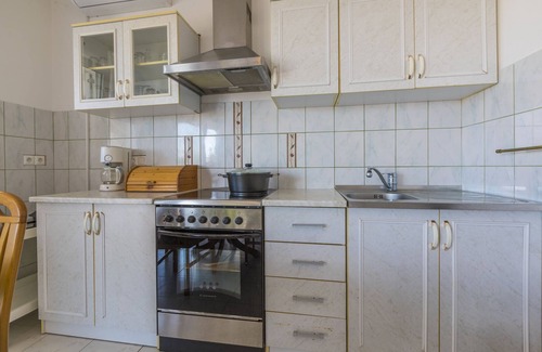 Klanfari Apartment | Oceanfront Holiday Apartment with Spa and Breakfast Included