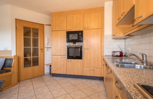 Goppertsweiler Apartment | Scenic Holiday Apartment “Friedrichshafen” by Lake Constance