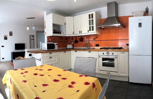 Voltri Apartment | Cozy Holiday Apartment in Genova for Families and Pets