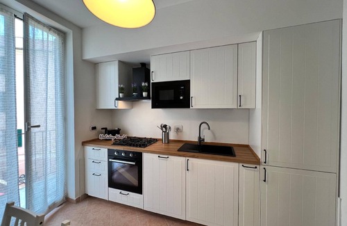 Sturla Apartment | Spacious Holiday Apartment in Genova for Families and Groups
