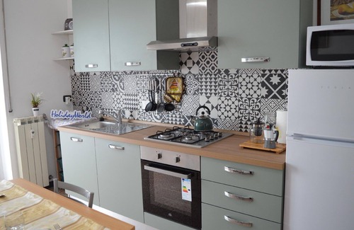 Pra' Apartment | Comfortable Holiday Apartment in Genova for 4 Guests
