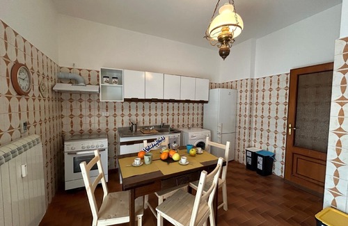 Pra' Apartment | Spacious Holiday Apartment Genova for Families and Pets