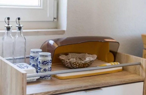 Cove Donja Krusica (Donje selo) Apartment | Holiday apartment Grohote for 1 - 5 persons with 2 bedrooms - Holiday apartment in one or multi-fami