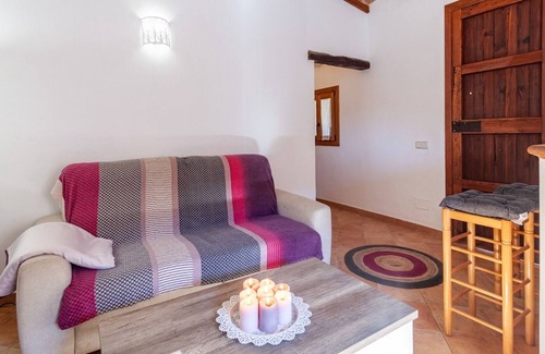 Bunyola Apartment | Holiday Apartment "Hall Of The Mountain" Ideal for Tramontana Cyclists and Excusionists