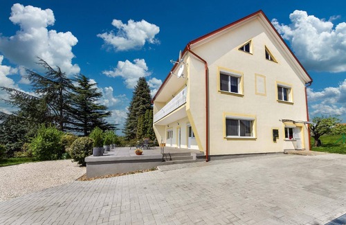 Cserszegtomaj House | Holiday apartment Cserszegtomaj for 1 - 4 persons with 2 bedrooms - Holiday house