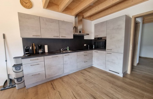 Dietingen Apartment | Premier Holiday Apartment "Hubertus" with Balcony & Wi-Fi