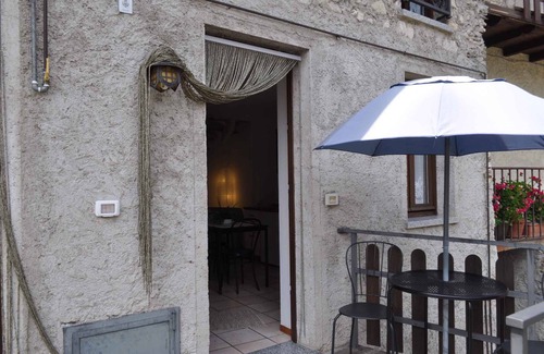 Voltino Apartment | Central Holiday Apartment with Ocean Views & Spa Amenities