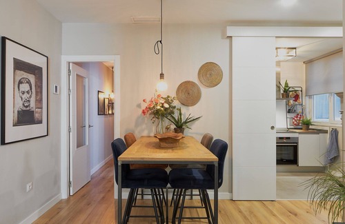 Ensanche Centro Apartment | Cozy Two-Bedroom Apartment in Malaga City Centre