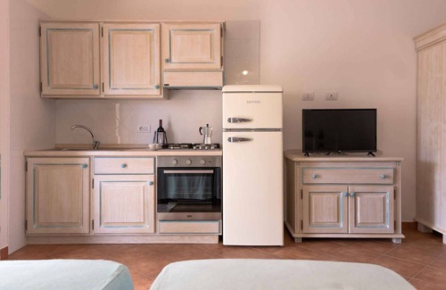 Orosei Apartment | Central Orosei Holiday Apartment with Oceanfront Amenities