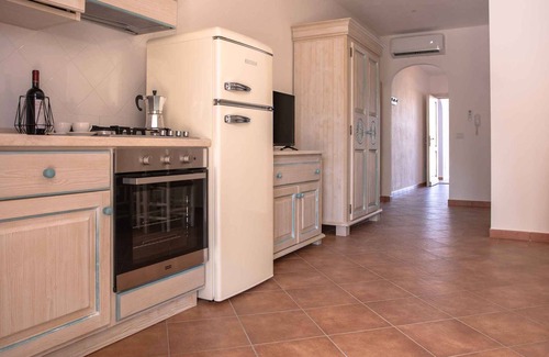 Orosei Apartment | Central Orosei Holiday Apartment with Oceanfront Amenities