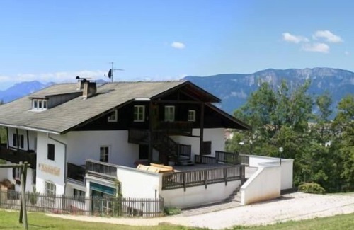 Aldino Apartment | Cozy Holiday Apartment in Aldein for Families and Pets