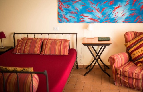 Arezzo Other | Cozy Farmhouse Retreat in Arezzo for Couples with Pool