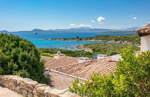 Golfo Aranci Apartment | Oceanfront Apartment with Breathtaking Views & Balcony