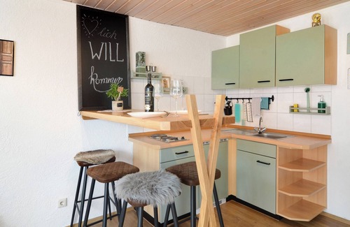 Illmensee Apartment | Holiday Apartment "Jules" with Private Terrace and Wi-Fi