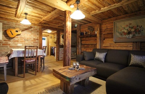 Klingenthal Apartment | Cozy Holiday Apartment Klingenthal for Families and Groups