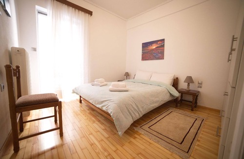 Kalambaka Apartment | Spacious Holiday Apartment in Kalabaka for Up to 7 Guests
