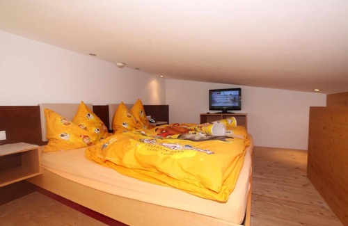 Kappl Apartment | Cozy Holiday Apartment Kappl for 2-4 Guests with Amenities