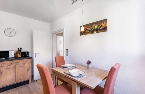 Reiste Apartment | Holiday Apartment 'Kleine Auszeit' with Shared Terrace, Shared Garden and Wi-Fi