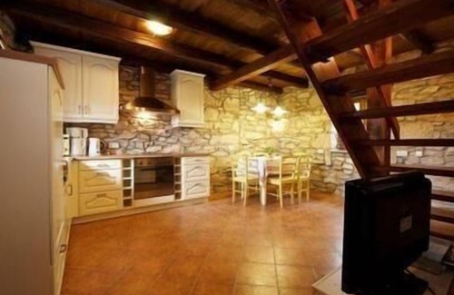 Paradiz Apartment | Cozy Holiday Apartment Labin for 1-3 Guests, Pet Friendly