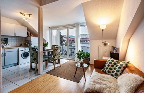 Loerrach Apartment | Inviting Holiday Apartment "Laboehme" with Balcony & Wi-Fi