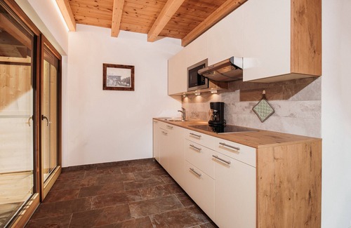 Luson Apartment | Scenic Holiday Apartment “Lahnbach Großkarneid” with Spa