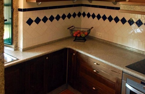 Laxe Apartment | Cozy Holiday Apartment in Laxe with Ocean View & Pool