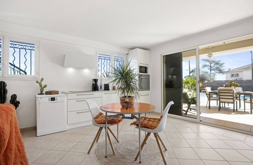 Saint-Aygulf Apartment | Sea View Holiday Apartment "Le Figuier" with Private Pool