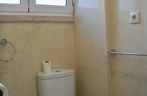 Sao Jorge de Arroios Apartment | Spacious Holiday Apartment in Lisbon for Up to 12 Guests