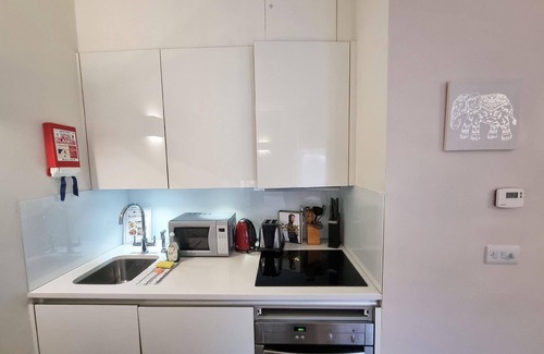 Bishopsgate Apartment | Cozy London Holiday Apartment for 1-2 Guests with Kitchen