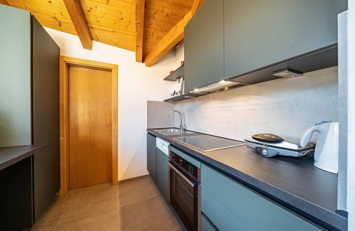 Silandro Apartment | Scenic Holiday Apartment "Luisa" with Private Terrace & Wi-Fi