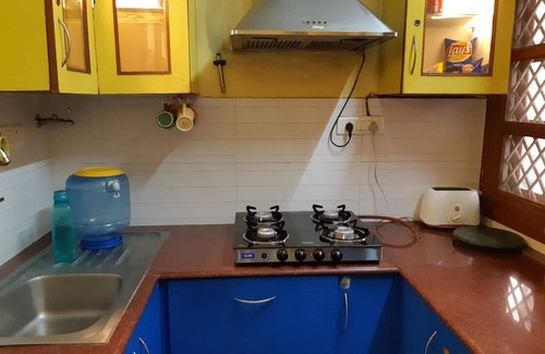 Gomti Nagar House | Cozy Holiday Apartment in Lucknow for Families and Friends