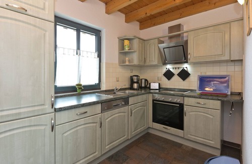 Muritz Apartment | Maribell Appartement: Scenic Lake View with Balcony & Wi-Fi