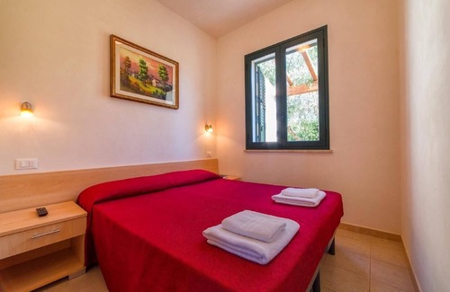 Marsala Other | Cozy Farmhouse Apartment in Marsala with Pool & Kitchen
