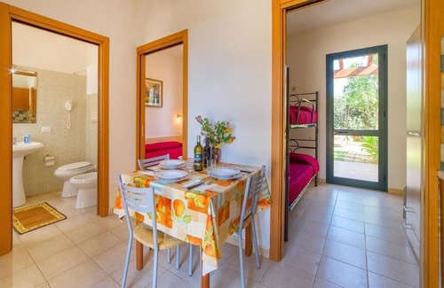 Marsala Other | Cozy Farmhouse Apartment in Marsala with Pool & Kitchen