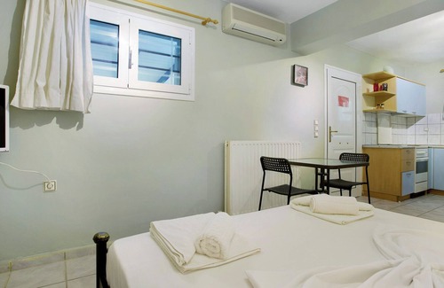 Argassi Apartment | Oceanfront Holiday Apartment "Mavreta's 3" with Terraces
