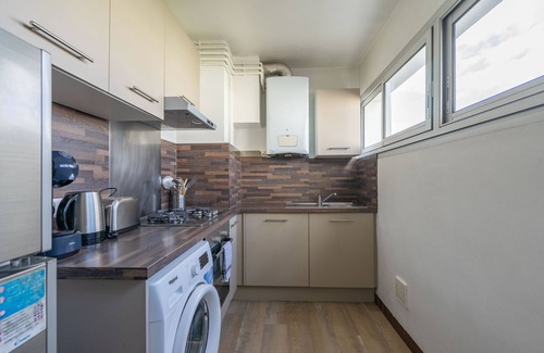 Royan Apartment | Holiday Apartment "Mer Beau Rivage" near Beach with Private Terrace & Wi-Fi