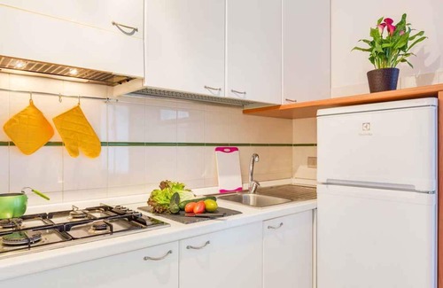 Follonica Apartment | Relaxing Holiday Apartment with Pool and Ocean Views