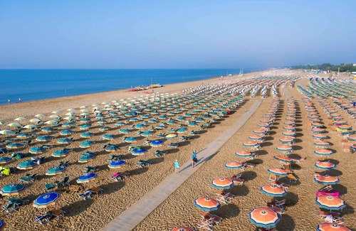 Bibione Apartment | Air-Conditioned Holiday Apartment with Oceanfront Views