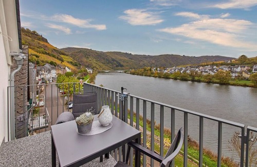 Zell Apartment | Discover Mosel Time: Family-Friendly Apartment with Kitchen