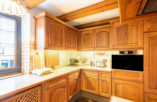 Dachau District Apartment | Holiday Apartment 'Munich Hideaway' with Private Garden and Balcony