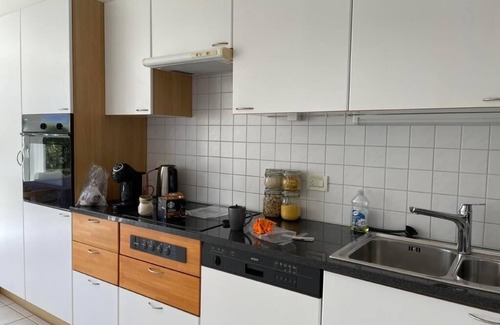 Muralto Apartment | Cozy Muralto Apartment for Families with Essential Amenities