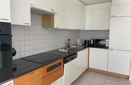 Muralto Apartment | Cozy Muralto Apartment for Families with Essential Amenities
