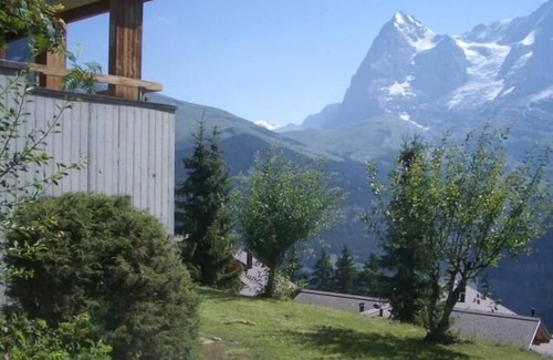 Murren Apartment | Cozy Holiday Apartment in Mürren for 2-3 Guests