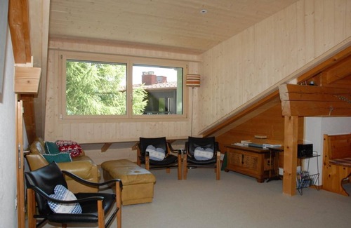 Murren Apartment | Stunning Holiday Apartment Mürren for 6 with Breakfast