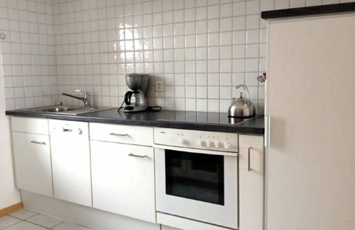 Murren Apartment | Cozy Holiday Apartment in Mürren for Family Getaways