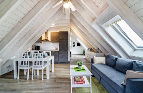 Stockach Apartment | Cozy Naturblick Apartment with Private Terrace & Wi-Fi