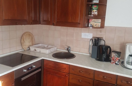 Liznjan Apartment | Beachside Retreat: Guest Rated 10/10 with Pool & Ocean View
